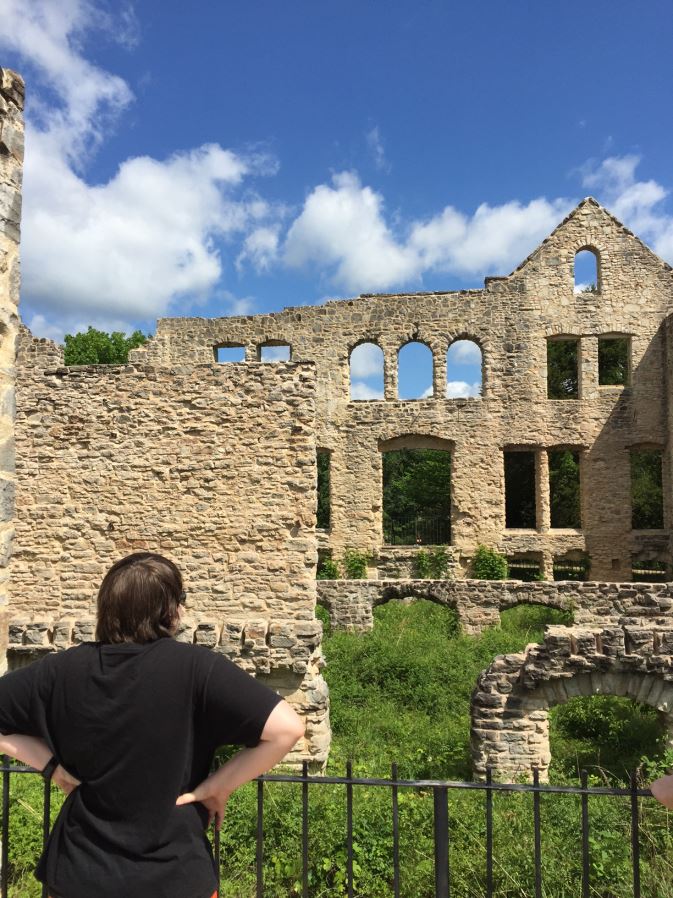 Road trip - Visiting a castle near Lake of the Ozarks