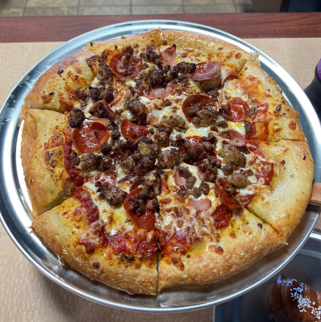  Panther Den Pizzeria Branson, MO Meat Pizza 